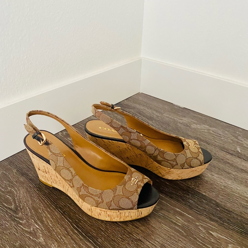 Coach High Heels Size:9B 👠🔥